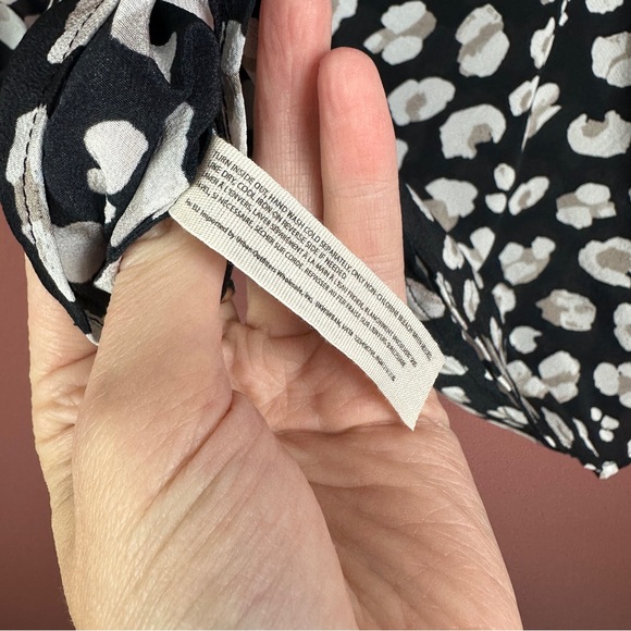 Intimately Free People size medium black & white leopard print drape neck shell - Picture 3 of 7